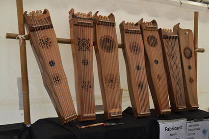 Tambourin à cordes au salon des luthiers de Trad'envie